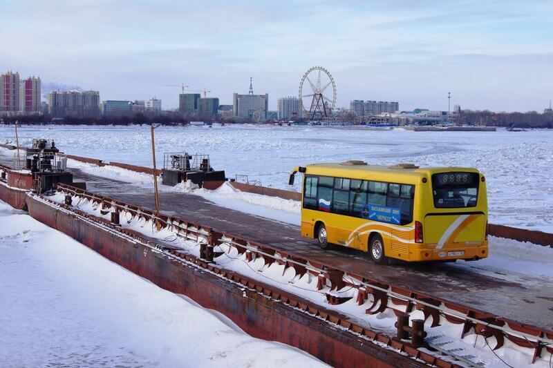 зимний автобус
